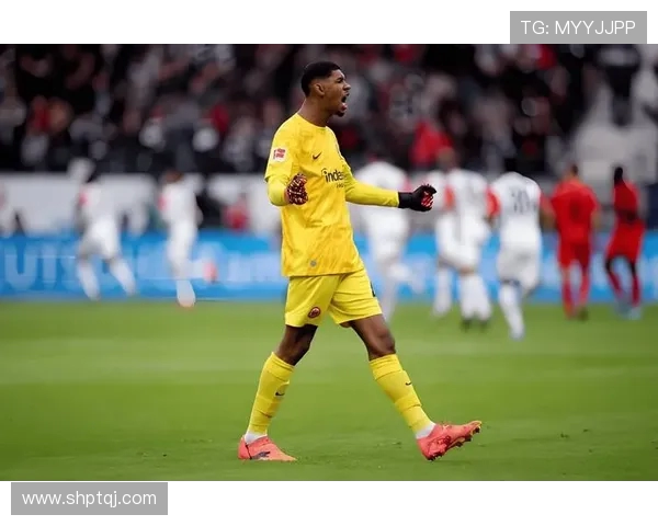 原创全场最差!揪出曼联头号罪人:24岁前锋2失良机+离谱头球 6场0球