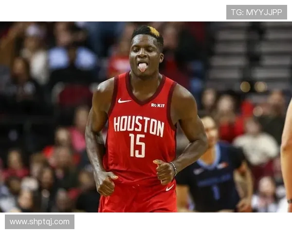 原创再见卡佩拉！火箭、快船、开拓者酝酿三方交易，1米96前锋空降休斯顿
